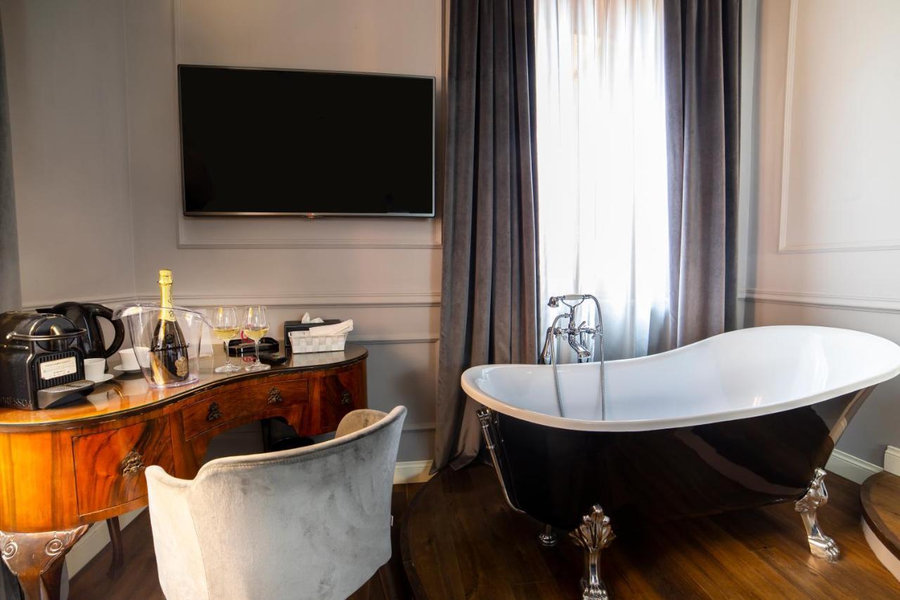 Relais San Lorenzo In Lucina Róma Kültér fotó