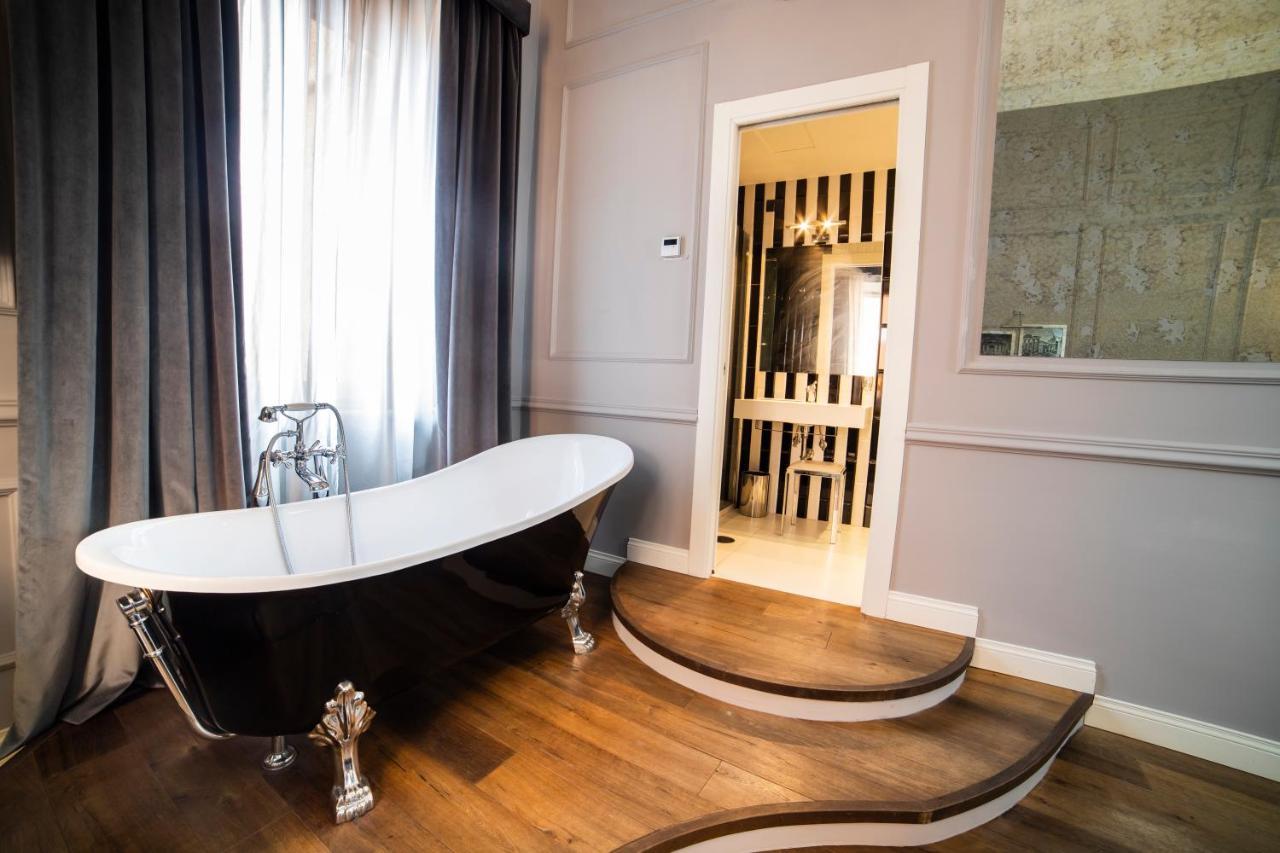 Relais San Lorenzo In Lucina Róma Kültér fotó