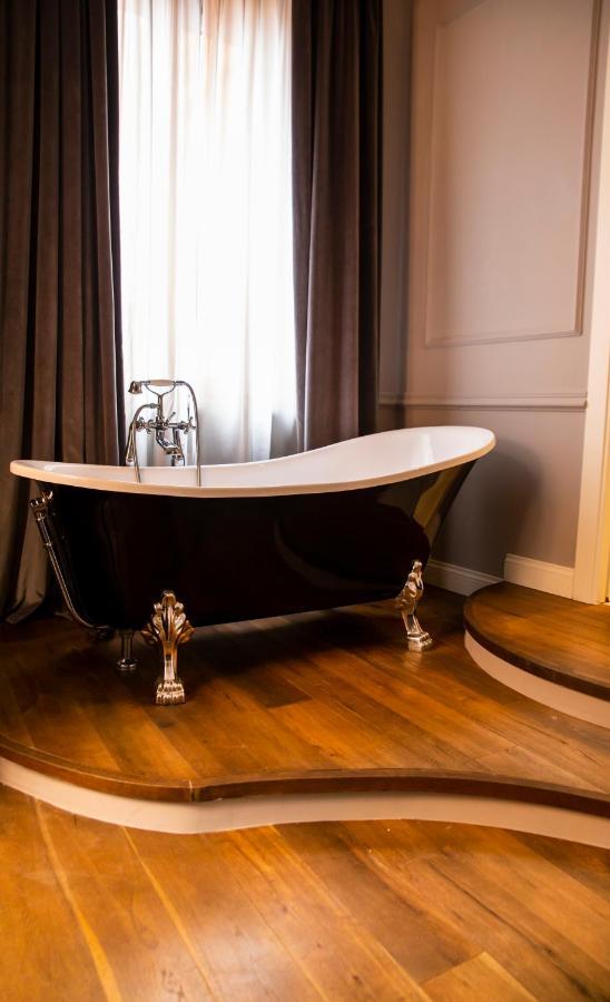 Relais San Lorenzo In Lucina Róma Kültér fotó